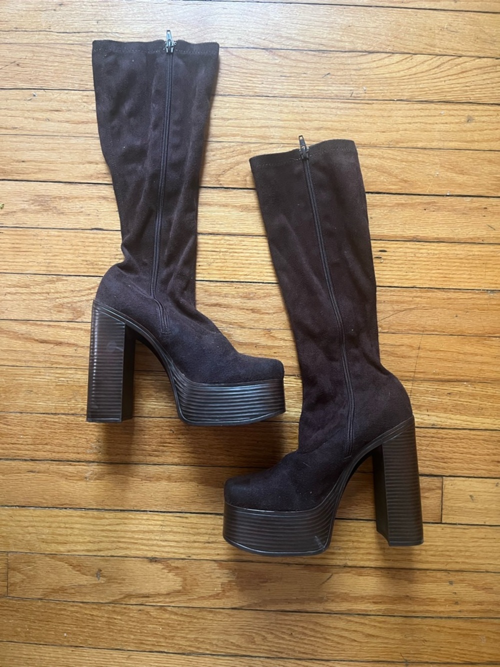Platform Knee-High Heeled Boots in Dark Brown Suede